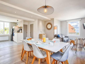 Appartement en centre-ville de Merville Franceville avec cuisine équipée - FR-1-788-19
